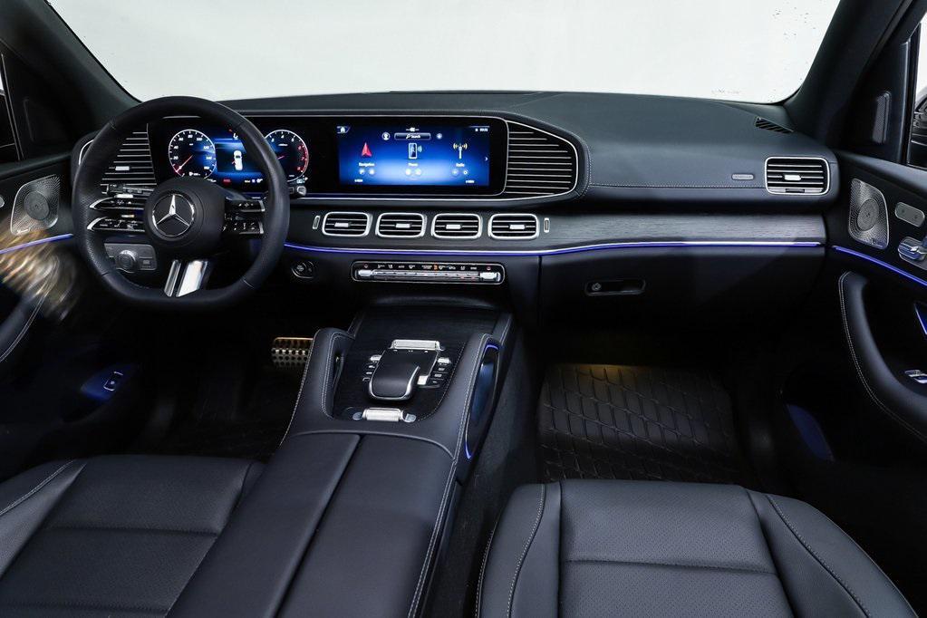 new 2025 Mercedes-Benz GLS 450 car, priced at $96,220