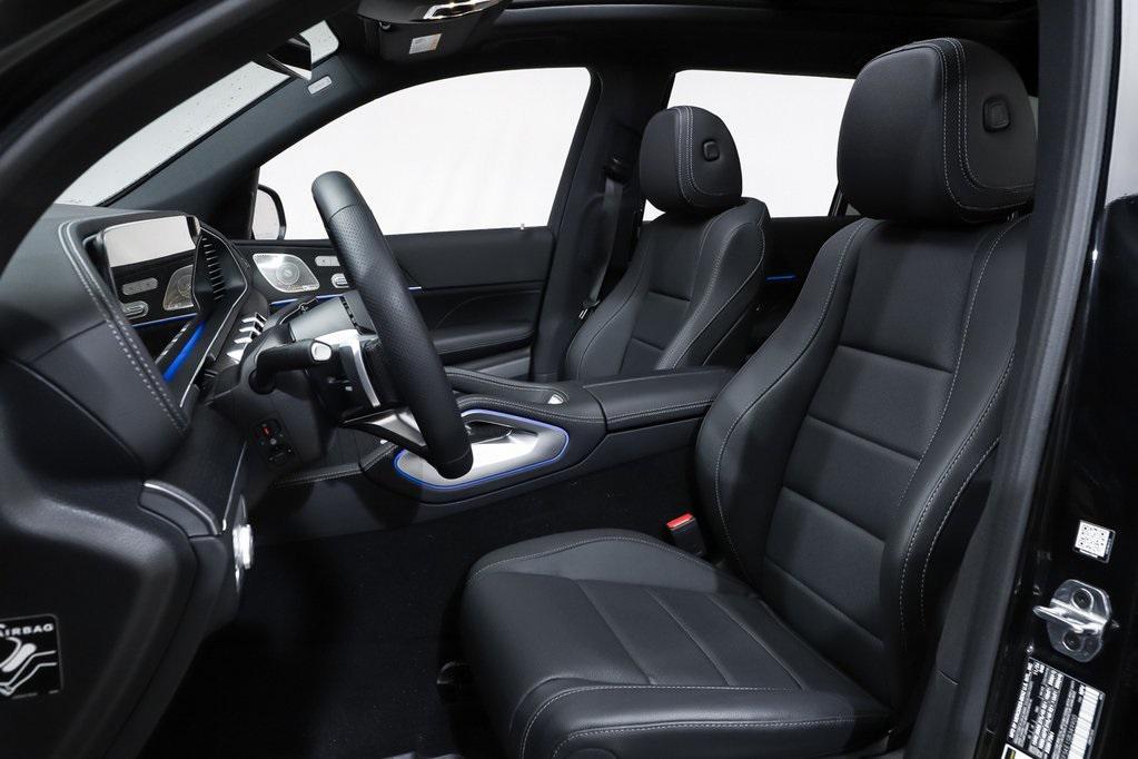 new 2025 Mercedes-Benz GLS 450 car, priced at $96,220