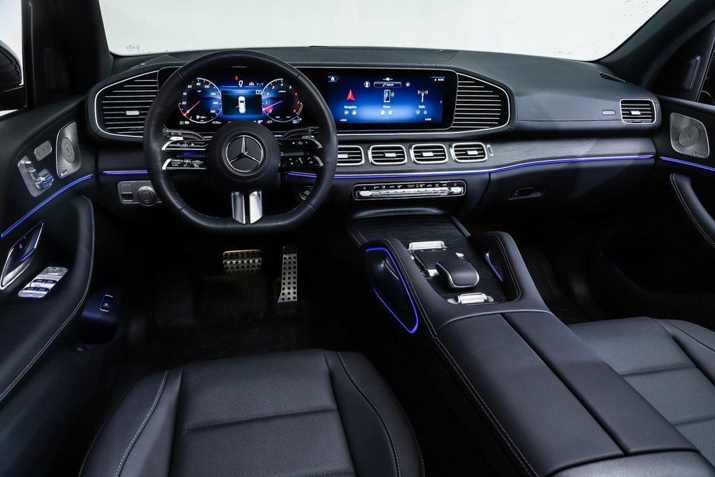 new 2025 Mercedes-Benz GLS 450 car, priced at $96,220