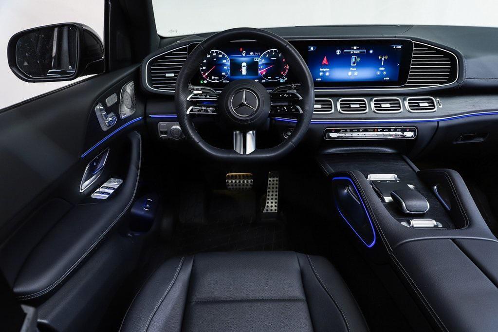 new 2025 Mercedes-Benz GLS 450 car, priced at $96,220