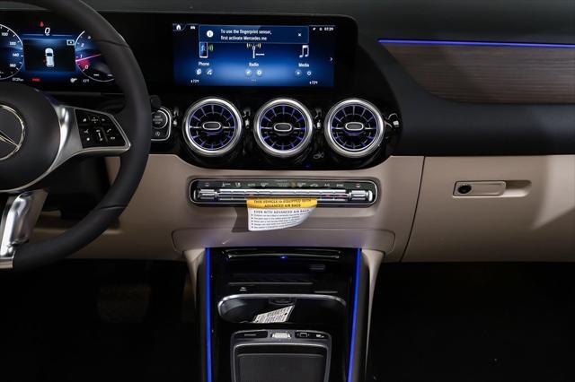 new 2025 Mercedes-Benz GLA 250 car, priced at $45,633
