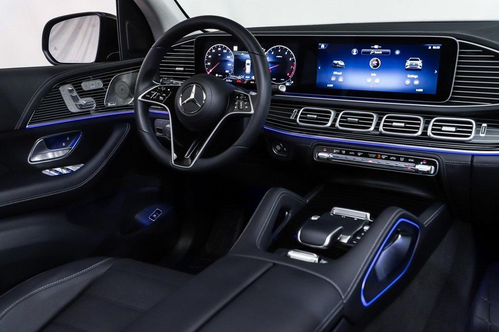 new 2025 Mercedes-Benz GLE 580 car, priced at $98,792