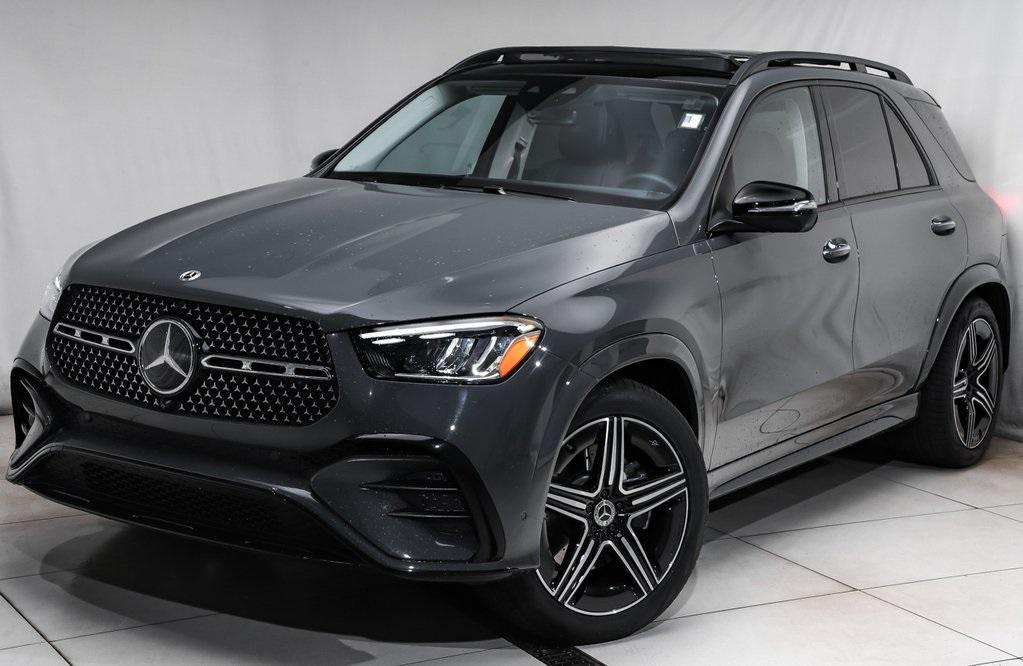 new 2025 Mercedes-Benz GLE 580 car, priced at $98,792