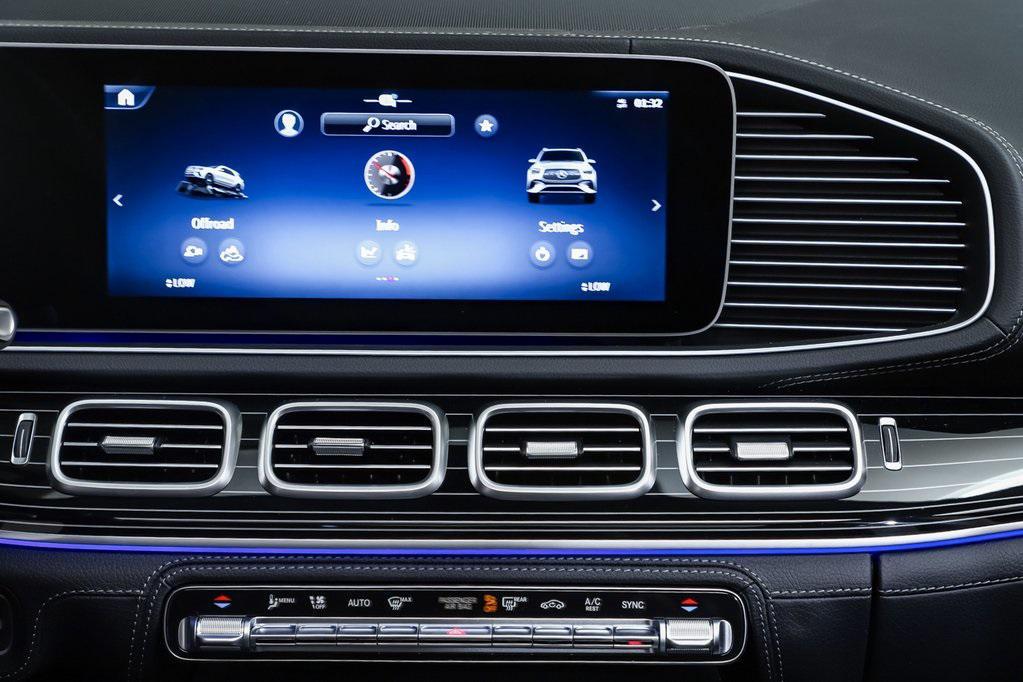 new 2025 Mercedes-Benz GLE 580 car, priced at $98,792