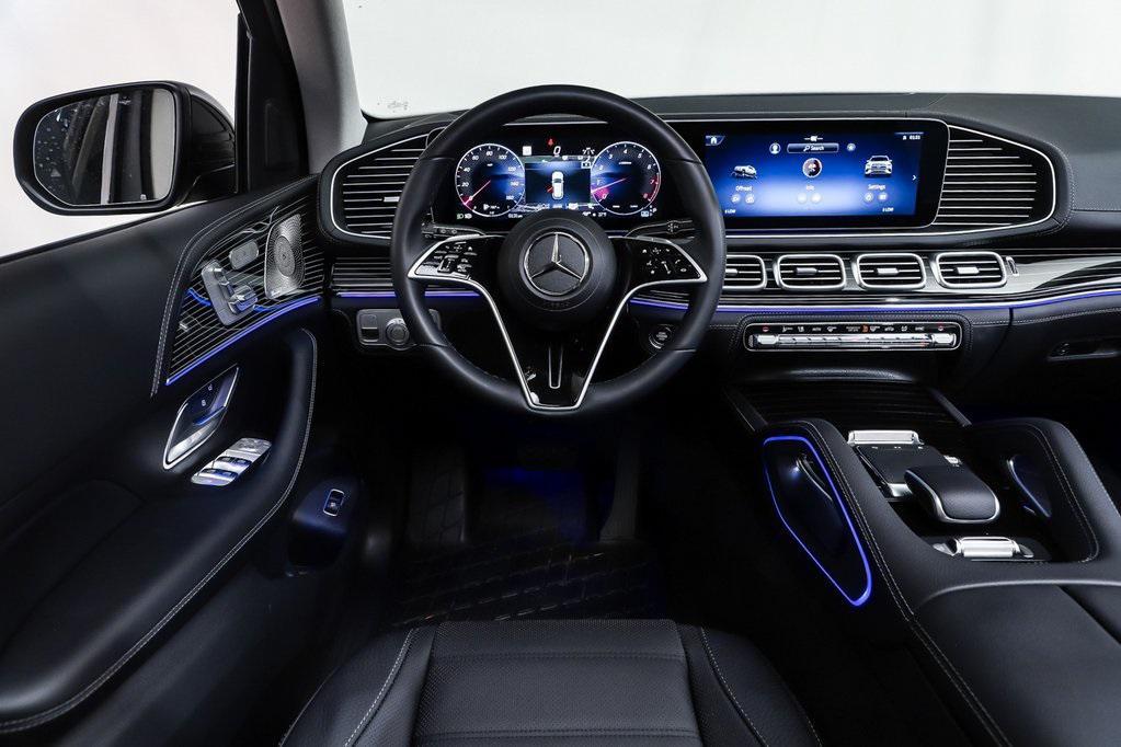 new 2025 Mercedes-Benz GLE 580 car, priced at $98,792