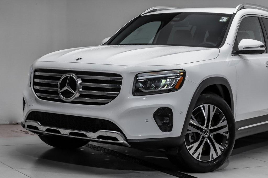new 2024 Mercedes-Benz GLB 250 car, priced at $43,662