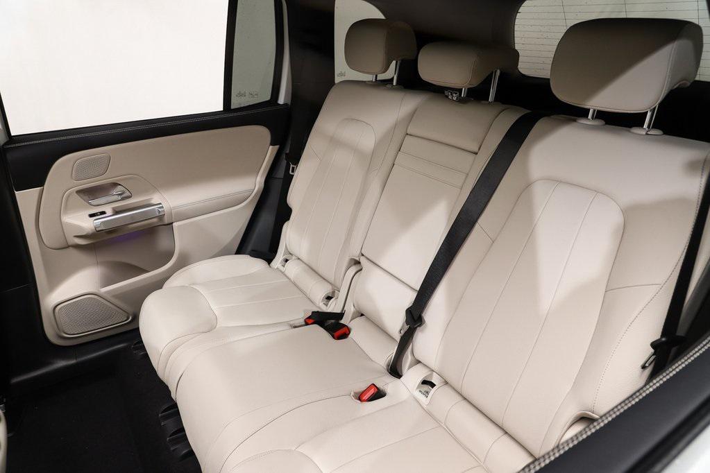 new 2025 Mercedes-Benz GLB 250 car, priced at $49,961