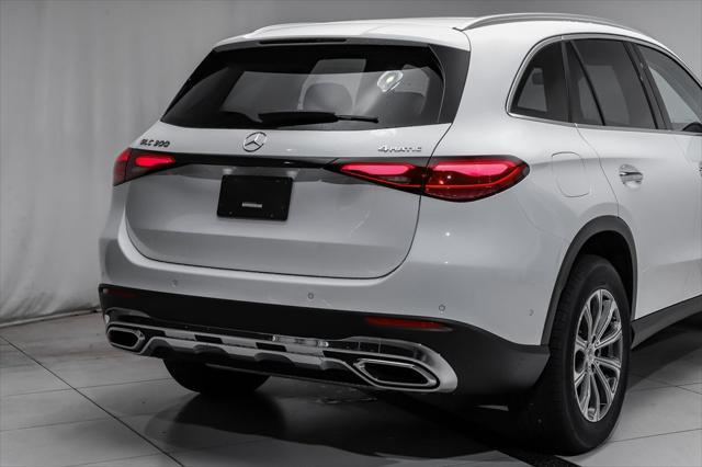 new 2024 Mercedes-Benz GLC 300 car, priced at $44,977