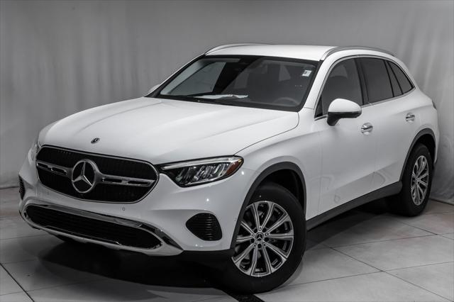 new 2024 Mercedes-Benz GLC 300 car, priced at $44,977