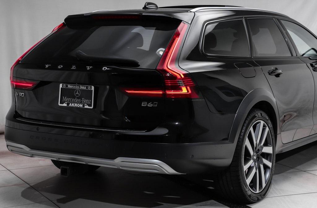 used 2022 Volvo V90 Cross Country car, priced at $36,997