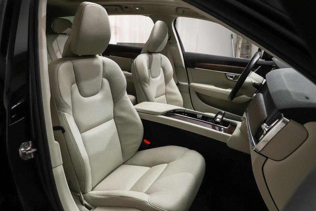used 2022 Volvo V90 Cross Country car, priced at $36,997