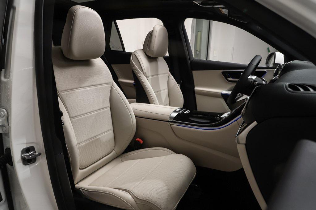 new 2025 Mercedes-Benz GLC 300 car, priced at $54,610
