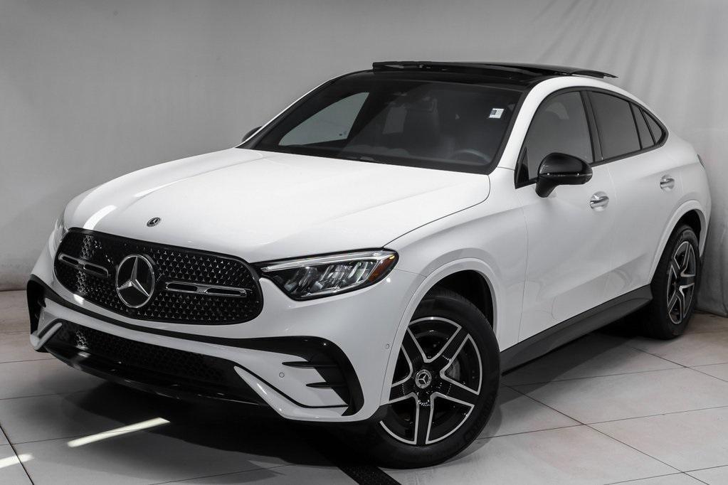 new 2025 Mercedes-Benz GLC 300 car, priced at $60,993