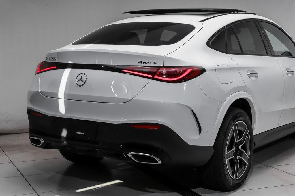 new 2025 Mercedes-Benz GLC 300 car, priced at $60,993