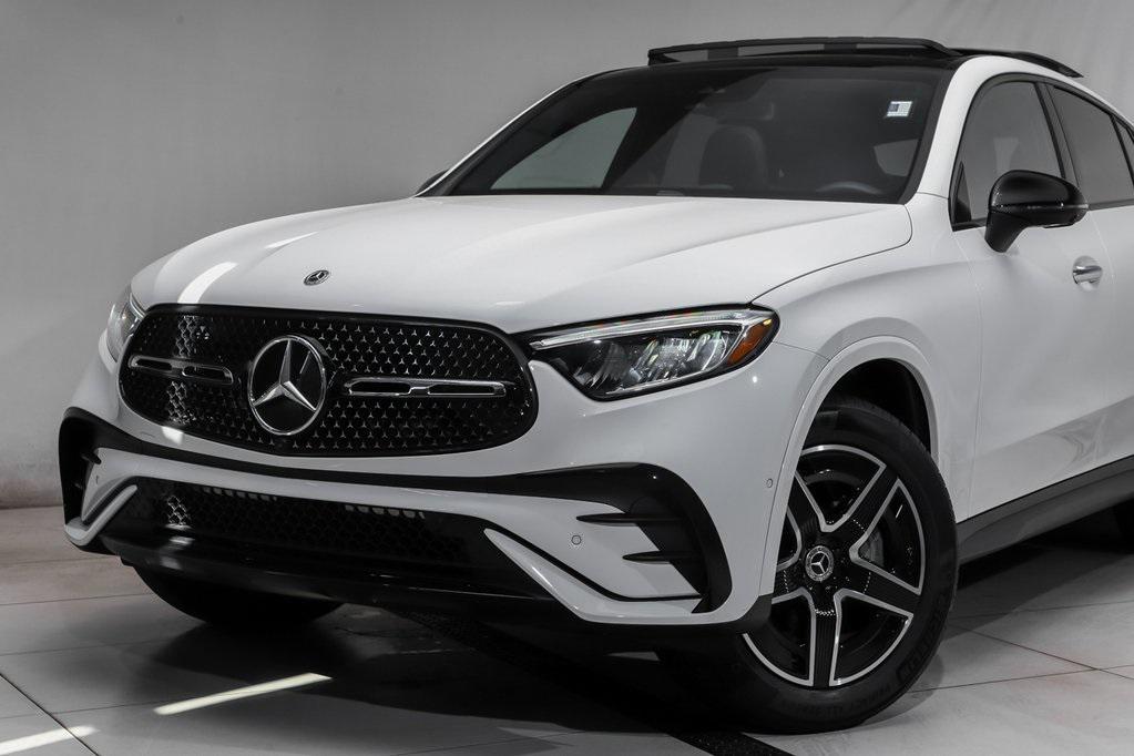 new 2025 Mercedes-Benz GLC 300 car, priced at $60,993