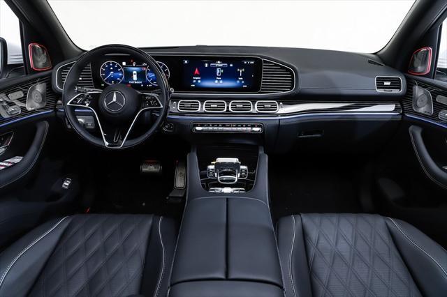 new 2025 Mercedes-Benz Maybach GLS 600 car, priced at $196,195