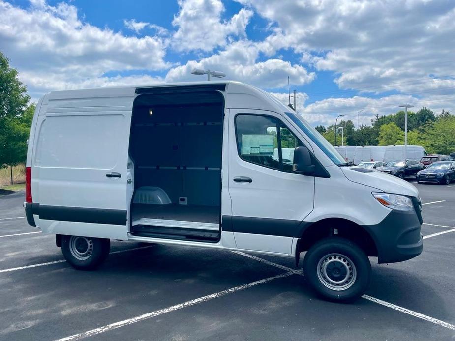 new 2024 Mercedes-Benz Sprinter 2500 car, priced at $70,158