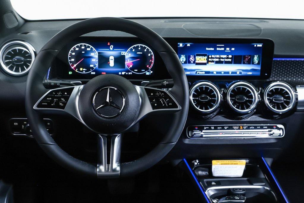 new 2025 Mercedes-Benz GLB 250 car, priced at $44,812