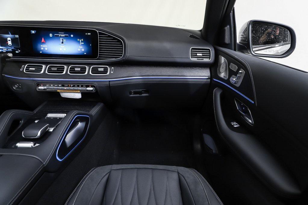 new 2026 Mercedes-Benz AMG GLE 53 car, priced at $106,205