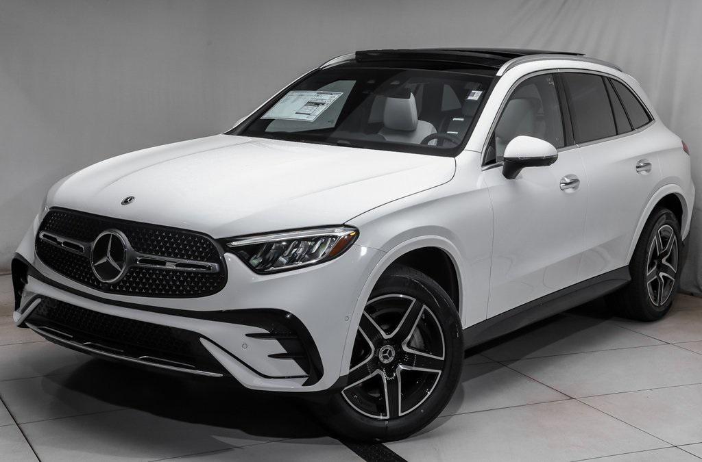 new 2026 Mercedes-Benz GLC 300 car, priced at $62,235