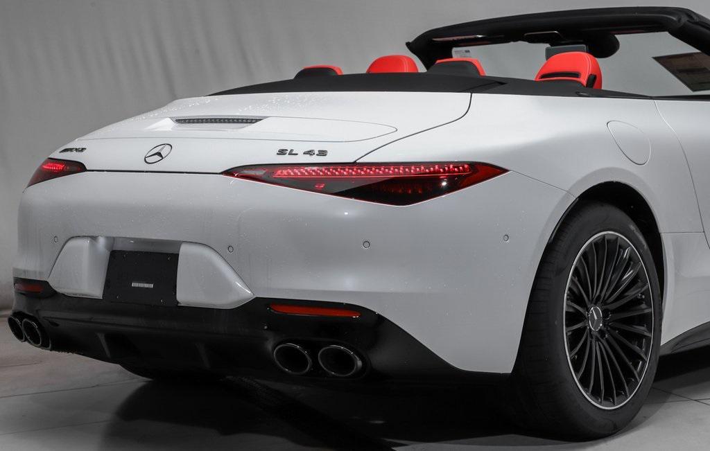 new 2026 Mercedes-Benz AMG SL 43 car, priced at $118,620