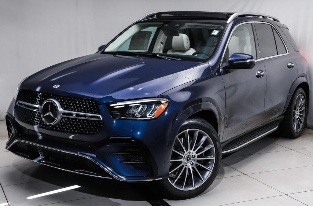 new 2025 Mercedes-Benz GLE 450 car, priced at $78,975