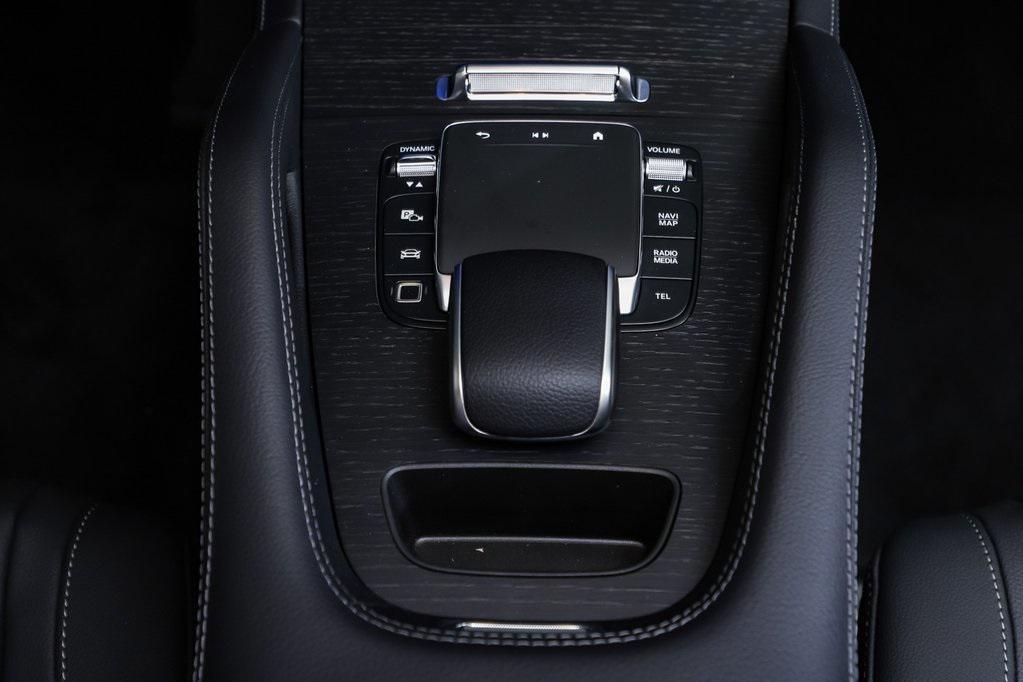 new 2025 Mercedes-Benz GLE 450 car, priced at $71,608