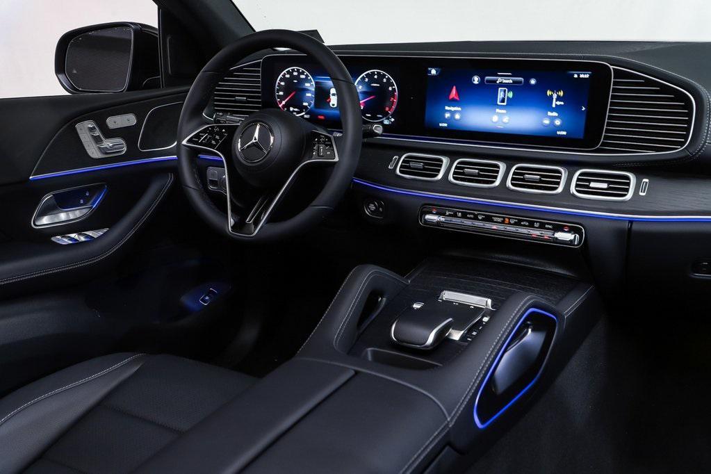 new 2025 Mercedes-Benz GLE 450 car, priced at $71,608