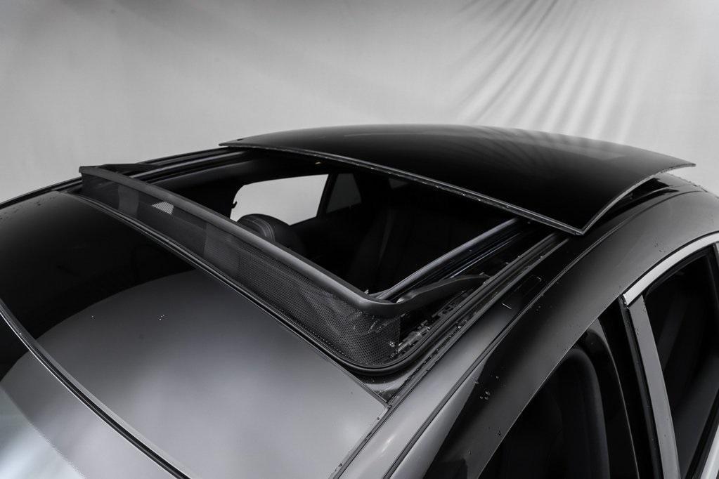 new 2025 Mercedes-Benz GLE 450 car, priced at $71,608