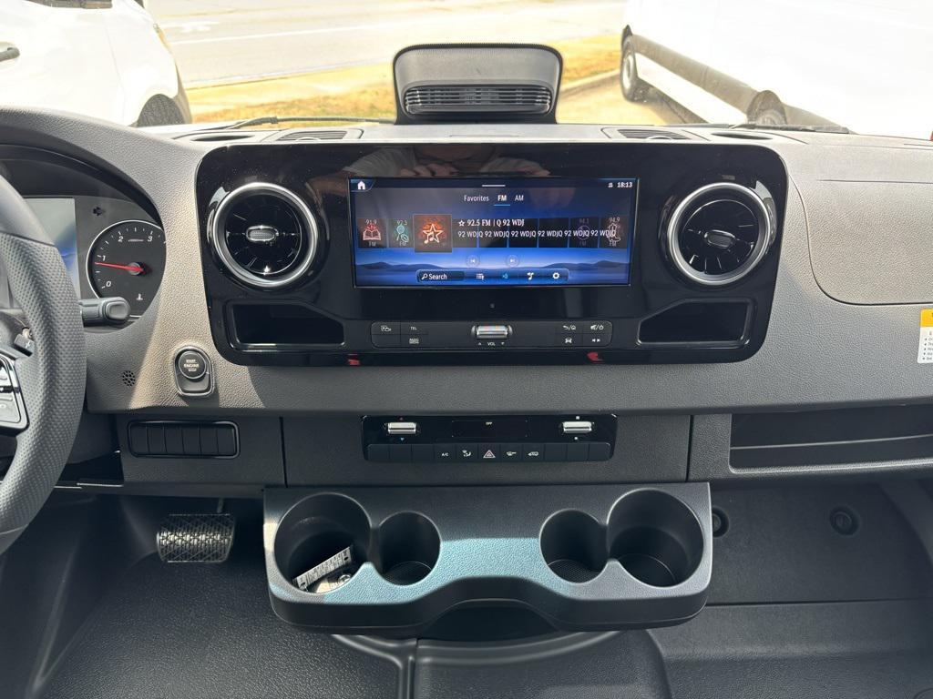 new 2025 Mercedes-Benz Sprinter 2500 car, priced at $75,806