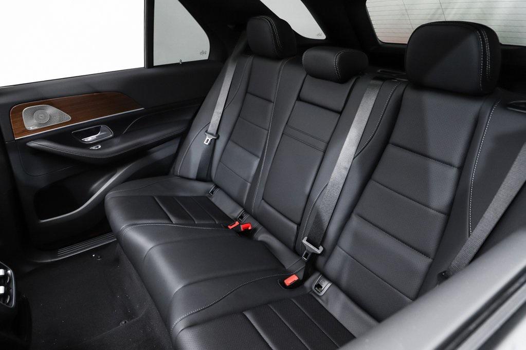 new 2025 Mercedes-Benz GLE 450 car, priced at $80,145