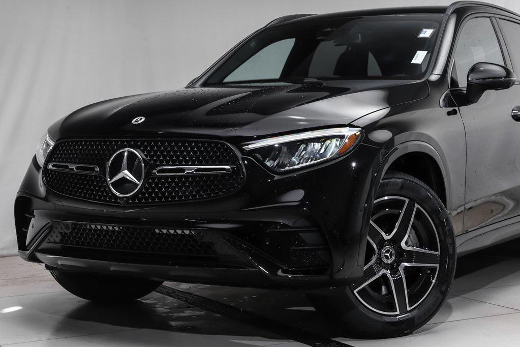 new 2025 Mercedes-Benz GLC 300 car, priced at $58,155