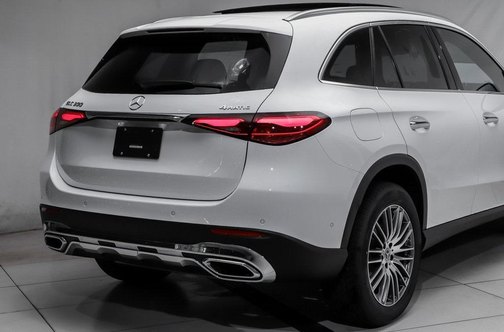 new 2026 Mercedes-Benz GLC 300 car, priced at $59,735