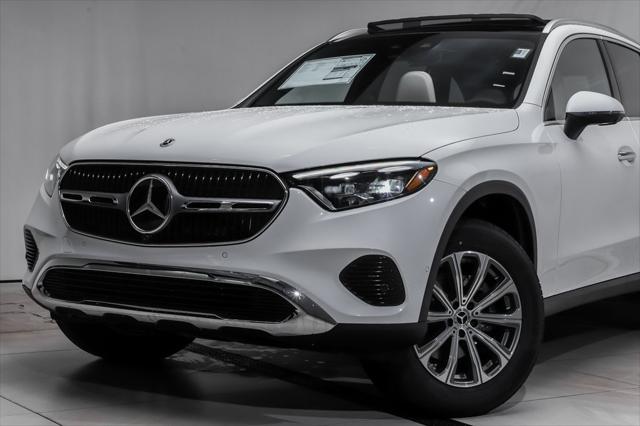 new 2025 Mercedes-Benz GLC 300 car, priced at $62,685