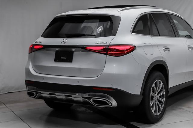 new 2025 Mercedes-Benz GLC 300 car, priced at $62,685