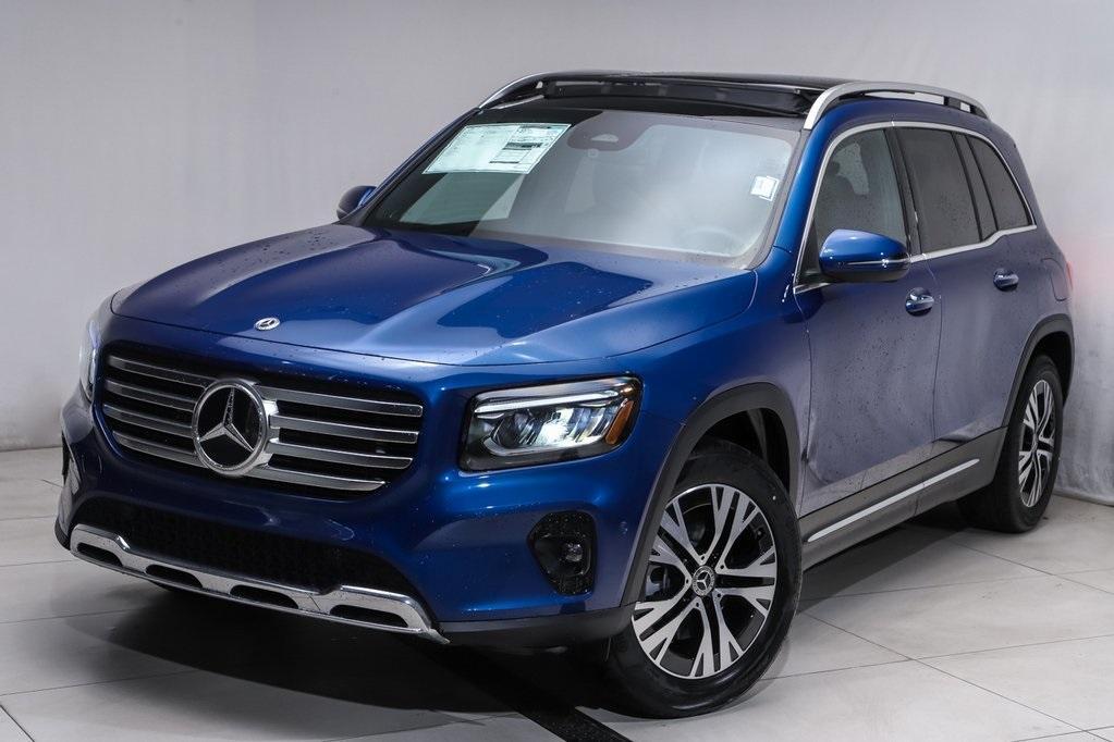 new 2024 Mercedes-Benz GLB 250 car, priced at $47,941