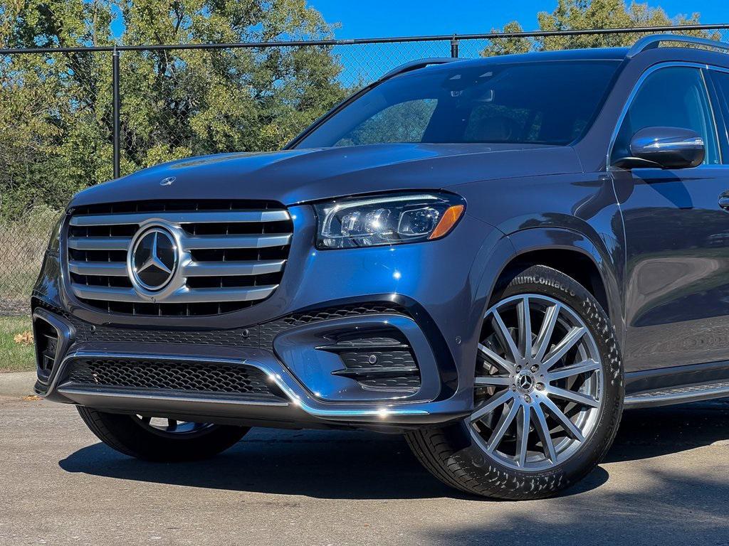 used 2024 Mercedes-Benz GLS 580 car, priced at $82,555