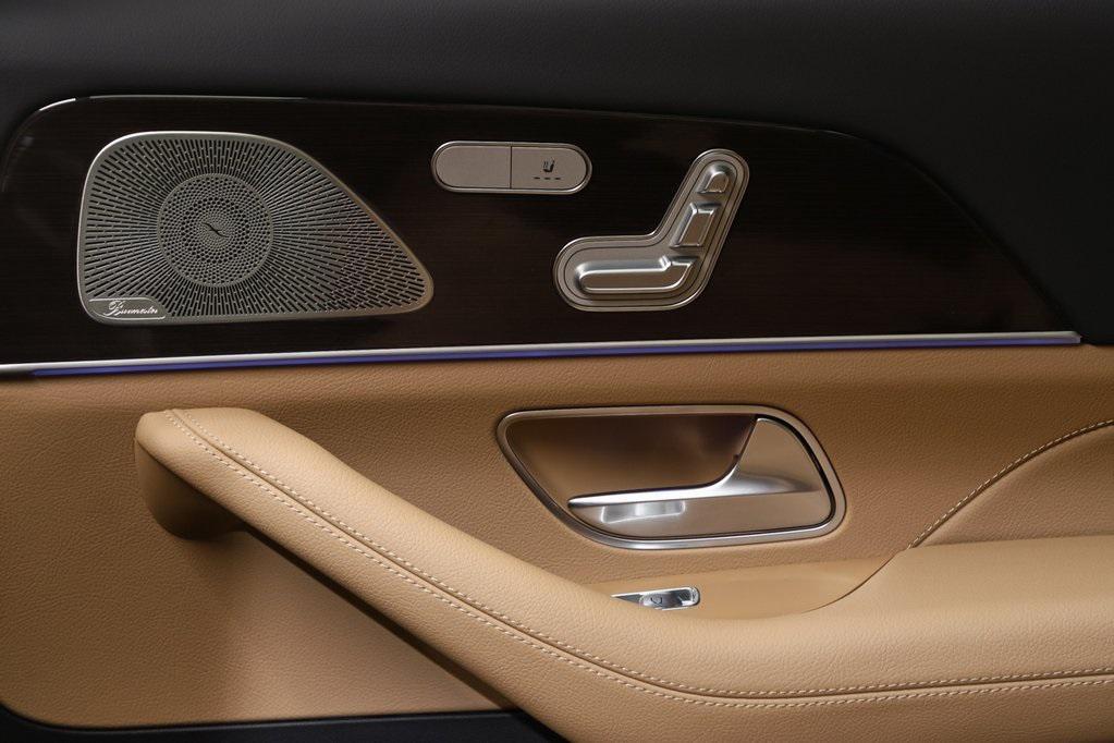new 2026 Mercedes-Benz GLS 580 car, priced at $129,855