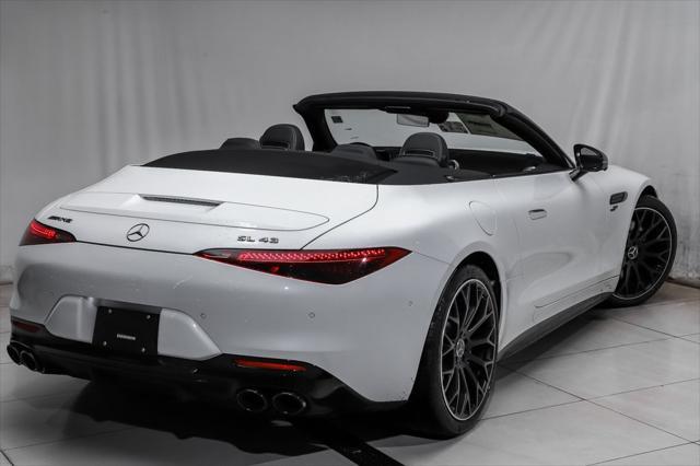 new 2025 Mercedes-Benz AMG SL 43 car, priced at $126,375