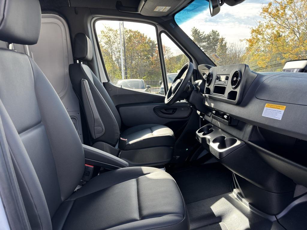 new 2026 Mercedes-Benz Sprinter 2500 car, priced at $62,370