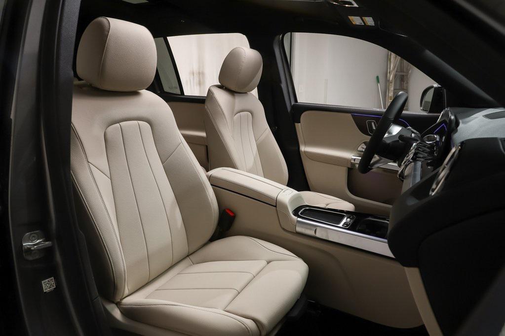 new 2026 Mercedes-Benz GLB 250 car, priced at $53,160