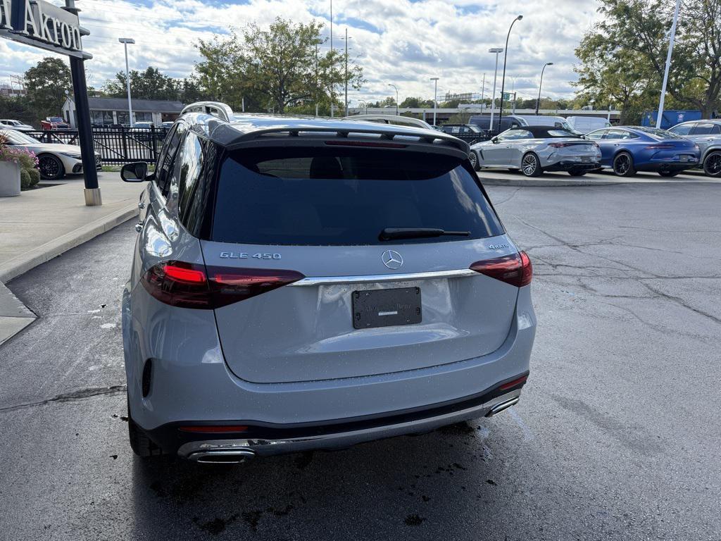 new 2026 Mercedes-Benz GLE 450 car, priced at $88,585