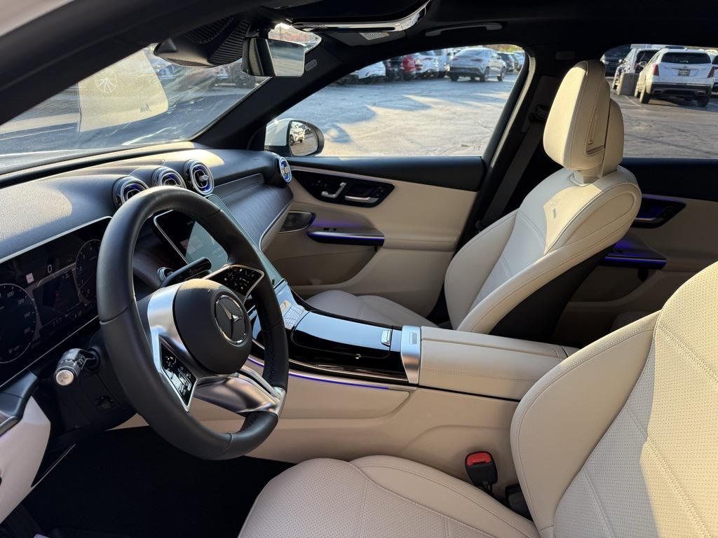 new 2025 Mercedes-Benz GLC 300 car, priced at $54,919