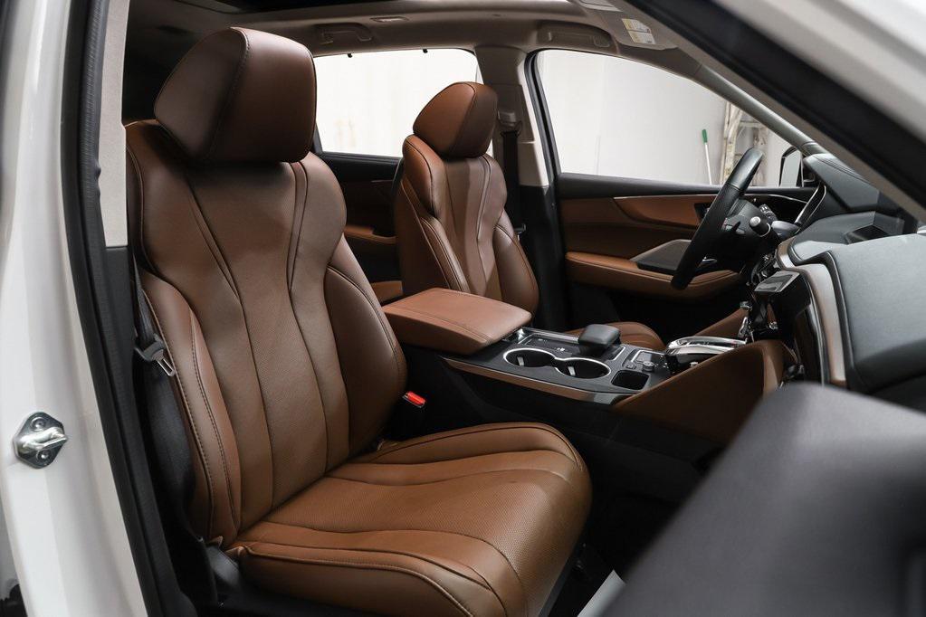 used 2022 Acura MDX car, priced at $37,998