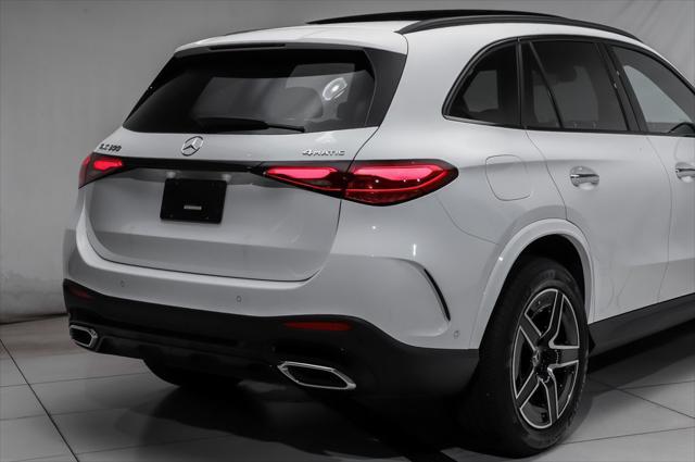 new 2025 Mercedes-Benz GLC 300 car, priced at $55,682