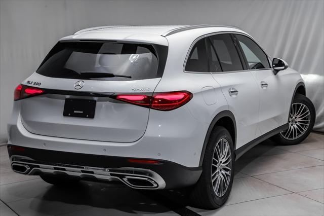 new 2024 Mercedes-Benz GLC 300 car, priced at $51,585