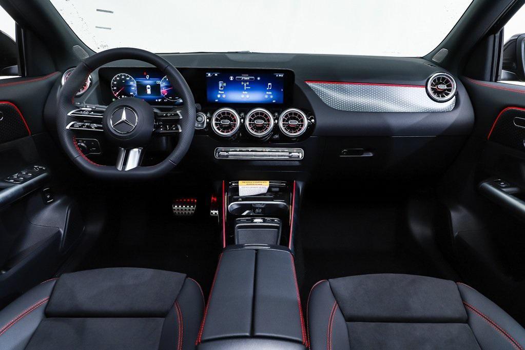 new 2025 Mercedes-Benz GLA 250 car, priced at $48,652