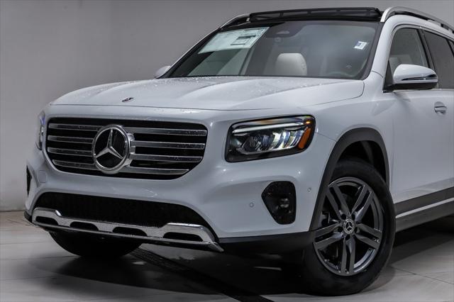 new 2024 Mercedes-Benz GLB 250 car, priced at $47,771