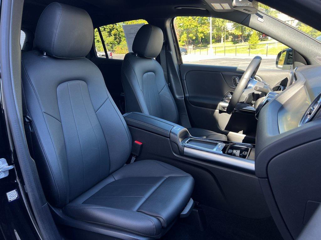 used 2024 Mercedes-Benz GLA 250 car, priced at $38,755