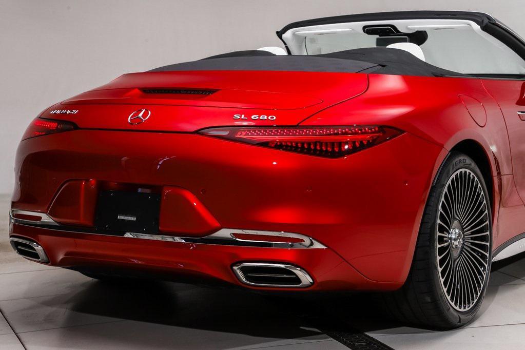new 2026 Mercedes-Benz Maybach SL 680 Monogram Series car, priced at $238,950